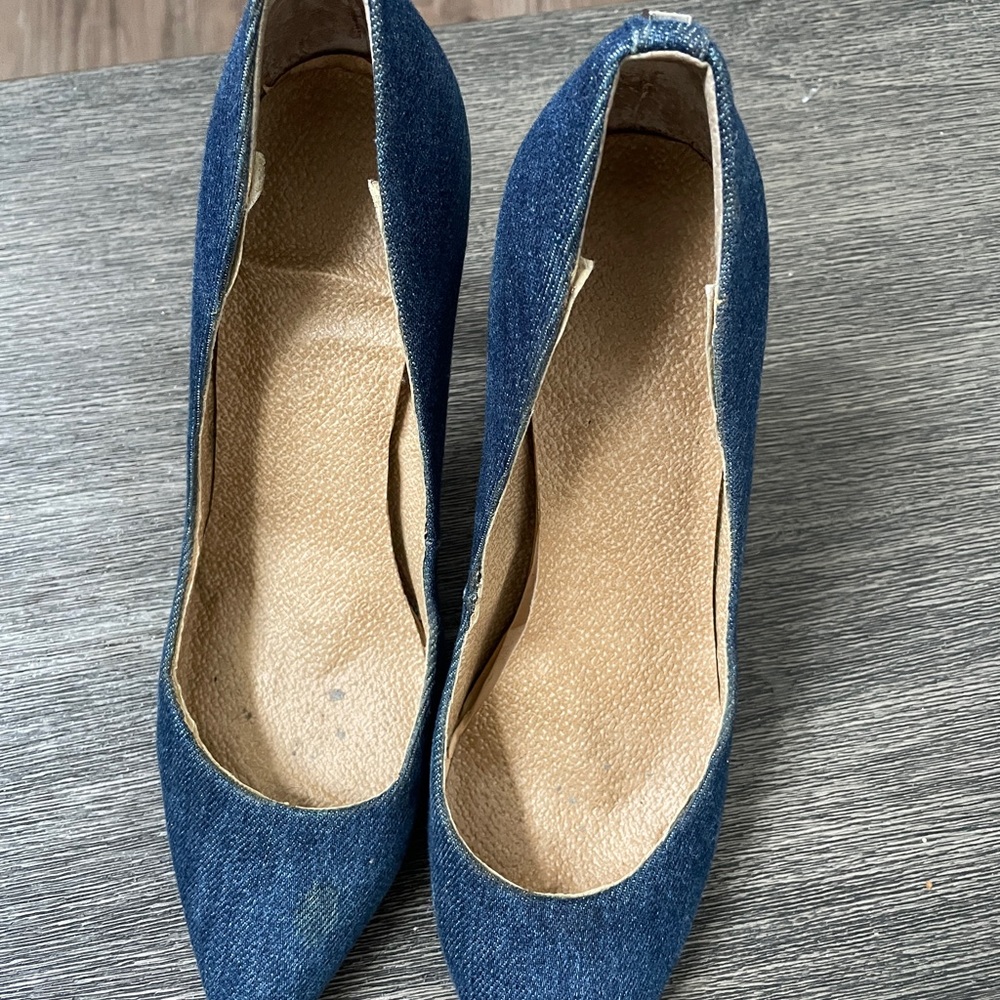 Cute Pumps about 4 inches. Jean fabric. Size 8.